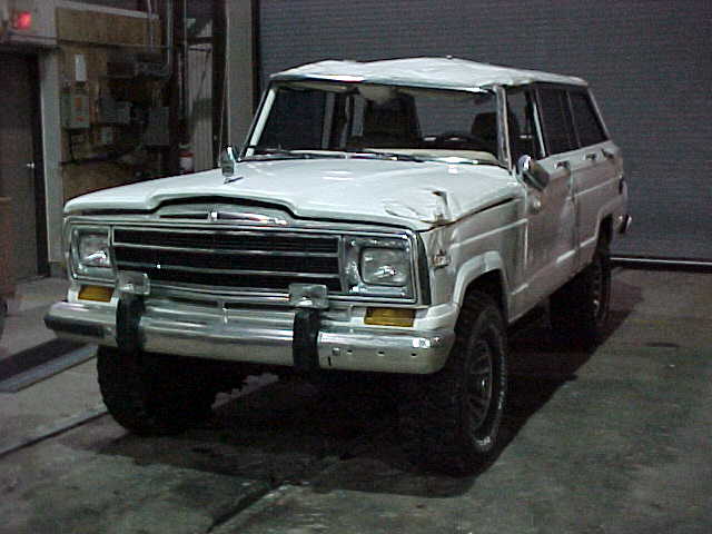 Drivers_Front_Corner.jpg (35779 bytes)